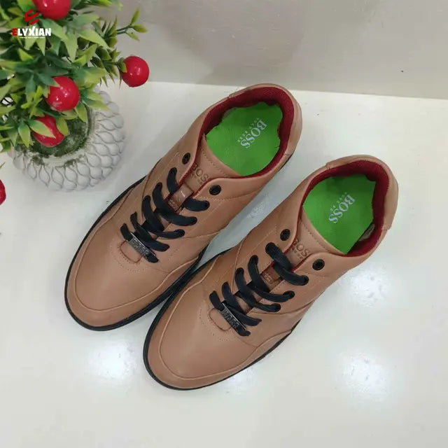 Hugo Boss Classic (Brown)