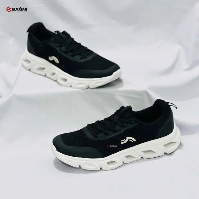 Crivit Men’s Lightweight Mesh Sneakers - Black