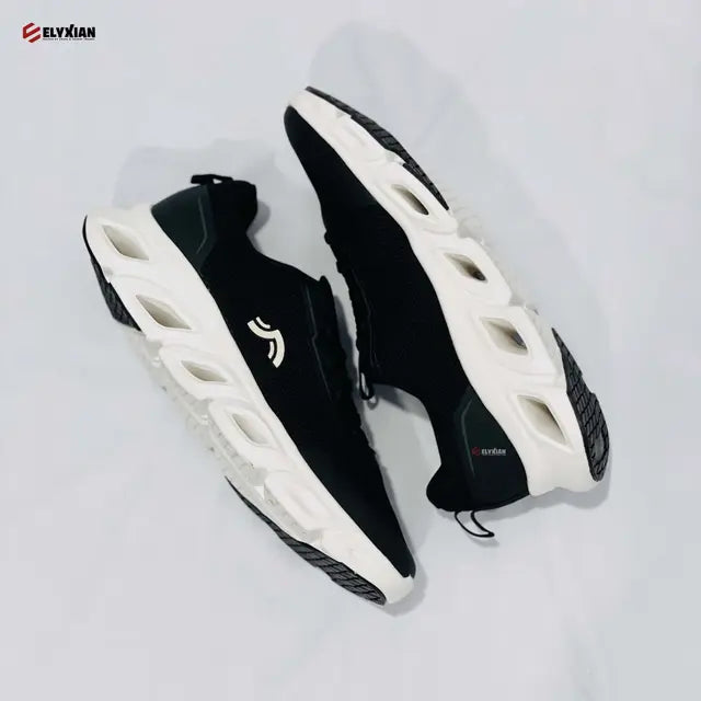 Crivit Men’s Lightweight Mesh Sneakers - Black